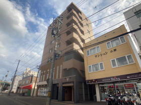 北海道札幌市北区新琴似七条２ 8階建 築17年1ヶ月