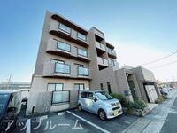 アクシス