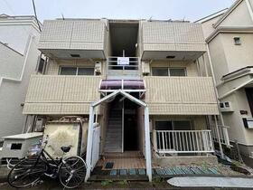 埼玉県朝霞市三原４ 3階建