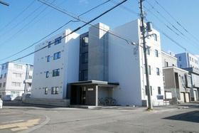 北海道札幌市豊平区平岸四条１２ 4階建 築3年5ヶ月