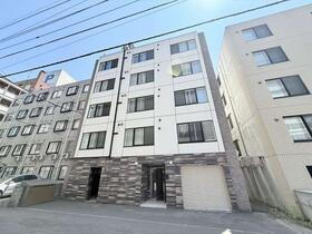 Ｆａｚ（ファズ） 5階建