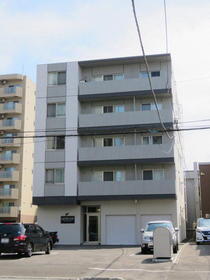 北海道札幌市北区北二十条西５ 5階建 築8年6ヶ月