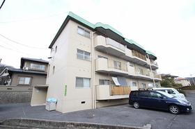 広島県広島市東区中山西２ 3階建