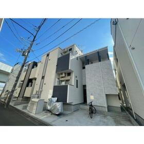 宮城県仙台市若林区南小泉字八軒小路 2階建 築7年1ヶ月