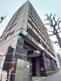 神奈川県横浜市西区桜木町７ 地上10階地下1階建 築20年7ヶ月