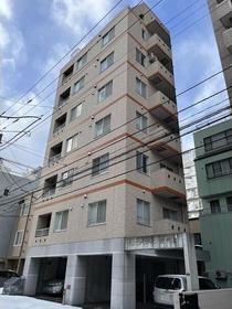 北海道札幌市中央区北一条西２２ 8階建 築18年10ヶ月