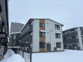 Ｄ－ＲＯＯＭ南二番町　Ｂ 3階建