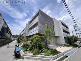 兵庫県西宮市門戸東町 築9年3ヶ月 3階建