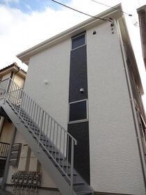 神奈川県横浜市港南区上大岡東２ 築10年1ヶ月 2階建