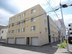 北海道札幌市中央区南五条西１４ 4階建 築18年10ヶ月