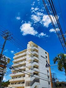 沖縄県宜野湾市大謝名３ 賃貸マンション