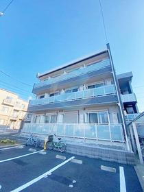 千葉県浦安市富士見４ 3階建 築8年2ヶ月