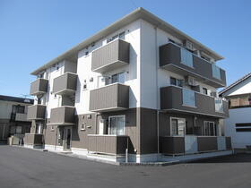 広島県福山市南手城町１ 3階建