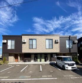 新潟県長岡市上前島３ 賃貸アパート