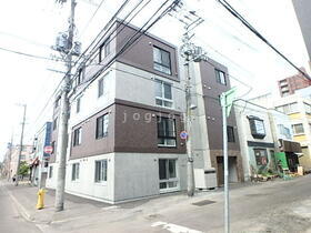ＣＥＮＴＮＩＡ中島公園 4階建