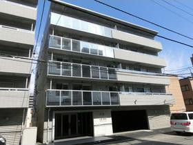 北海道札幌市中央区南十一条西１２ 5階建 築8年5ヶ月