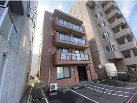 北海道札幌市中央区北十二条西１６ 4階建 築20年3ヶ月