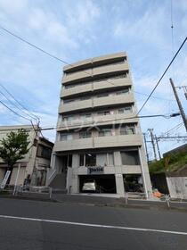 東京都八王子市明神町３ 7階建