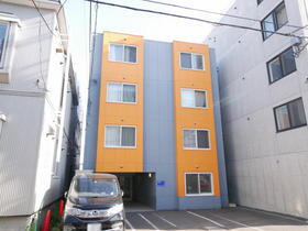 北海道札幌市中央区南八条西１２ 4階建 築15年11ヶ月