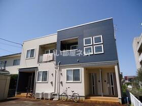 新潟県三条市北入蔵２ 2階建 築15年11ヶ月