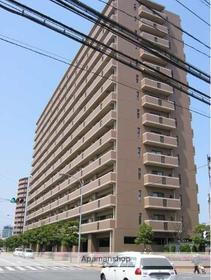福岡県福岡市中央区那の川２ 14階建 築28年6ヶ月