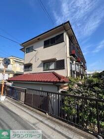 東京都三鷹市深大寺１ 3階建