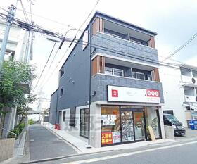 リーエム・ド　墨染駅前