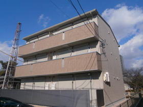 愛知県名古屋市中川区供米田３ 3階建 築11年8ヶ月