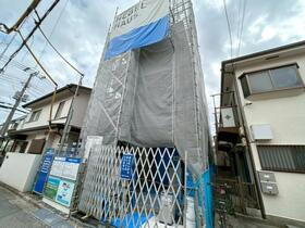 東京都杉並区梅里２  3階建