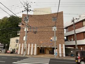 兵庫県姫路市山野井町 4階建