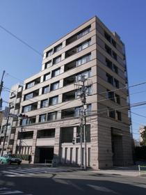 東京都港区南麻布５ 地上7階地下1階建 築27年3ヶ月