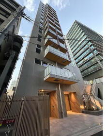 東京都渋谷区宇田川町 14階建