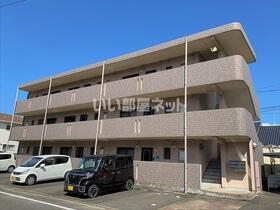 シャトーレＫ＆Ｔ 3階建