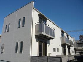 愛知県名古屋市守山区四軒家１ テラスハウス