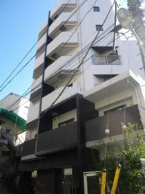 東京都港区白金５ 7階建 築17年8ヶ月