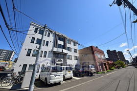 北海道札幌市豊平区平岸三条１０ 4階建 築10年6ヶ月