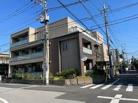 東京都葛飾区青戸８ 3階建