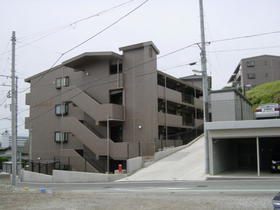 静岡県三島市徳倉 4階建 築23年4ヶ月