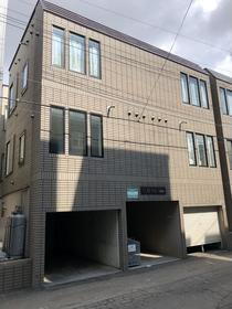 北海道札幌市中央区南七条西１１ 3階建 築25年11ヶ月
