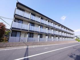 埼玉県吉川市高富１ 3階建 築16年3ヶ月