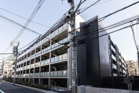 東京都新宿区四谷４ 5階建 築1年6ヶ月