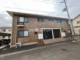 愛媛県松山市西長戸町 賃貸アパート