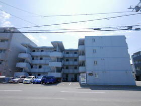 北海道札幌市東区北二十四条東１８ 4階建 築33年5ヶ月