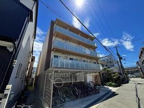 セオリー大阪アーバンレスト