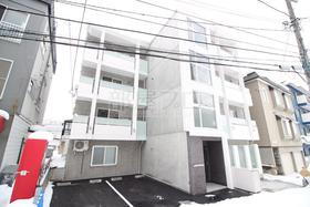 北海道札幌市豊平区平岸三条１７ 4階建 築4年6ヶ月