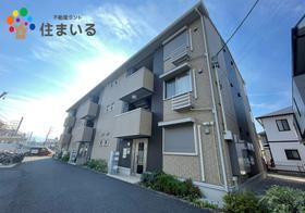 愛知県知立市西１ 3階建 築6年10ヶ月