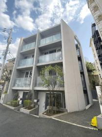 東京都港区赤坂６ 地上3階地下1階建 築8年8ヶ月