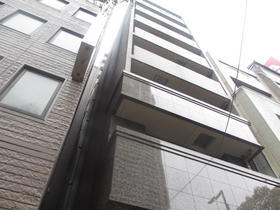 リーガル神戸三宮フラワーロード 地上15階地下1階建