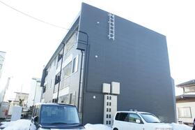 トウナイＤ棟 3階建