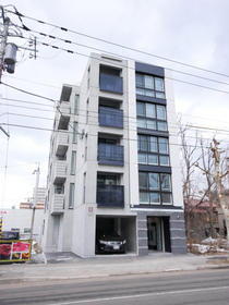 北海道札幌市中央区南十一条西１１ 5階建